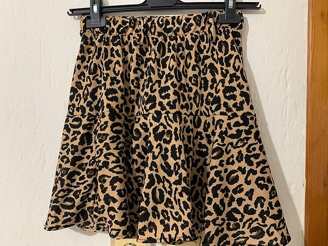Leopar desenli etek