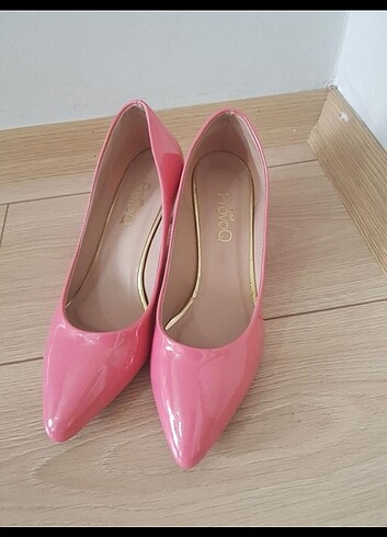 Ayakkabı Dünyası Pembe Rugan Ayakkabı
