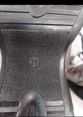 Gri Yılan Desenli Topuklu Spor Ayakkabı - Görsel 2