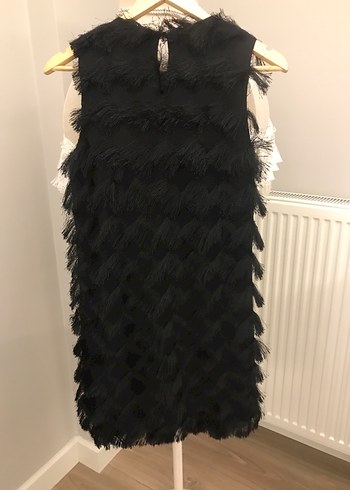 Siyah Nakışlı Volanlı Midi Elbise - Görsel 3