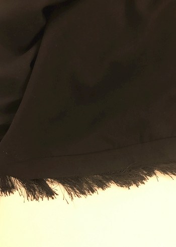 Siyah Nakışlı Volanlı Midi Elbise - Görsel 9