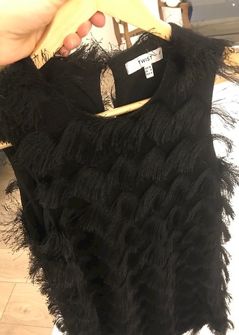 Siyah Nakışlı Volanlı Midi Elbise - Görsel 8