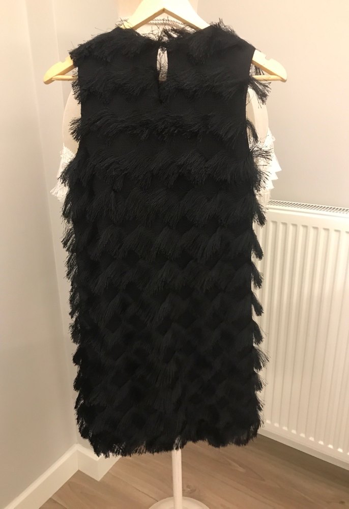 Siyah Nakışlı Volanlı Midi Elbise - Görsel 3