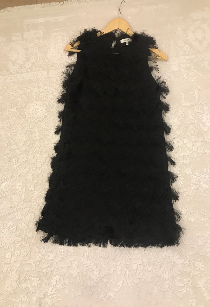 Siyah Nakışlı Volanlı Midi Elbise - Görsel 4