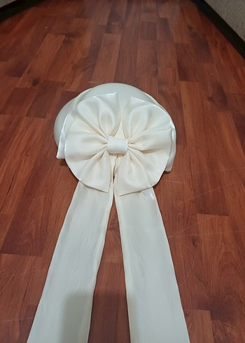 Beyaz Parlak gelin şapkasi - Görsel 3