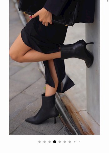 Siyah Deri Topuklu Gizli Fermuarlı Kadın Bot - Görsel 2