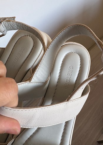 39 Beden Greyder Bej Kadın Dolgu Topuklu Sandalet