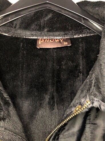 İçi kürklü siyah mont. - Görsel 4