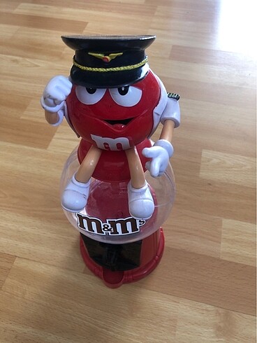 Oyuncak m&m kırmızı şeker makinesi