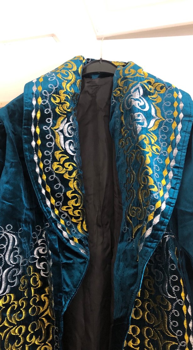 Geleneksel Uzun Kollu Mavi Kadife Nakışlı Elbise - Görsel 4