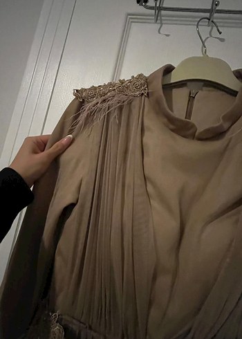 Bej İşlemeli Uzun Abiye Elbise - Görsel 3