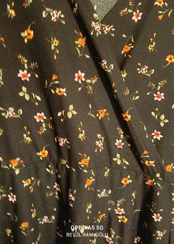 Uzun Kollu Siyah Çiçekli V Yaka Elbise - Görsel 4