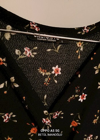 Uzun Kollu Siyah Çiçekli V Yaka Elbise - Görsel 2