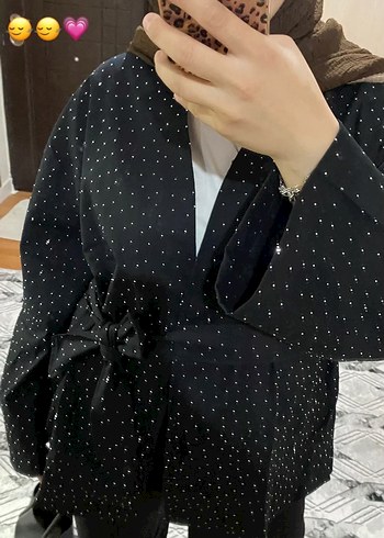 Siyah taşlı Kuşaklı Midi Kimono