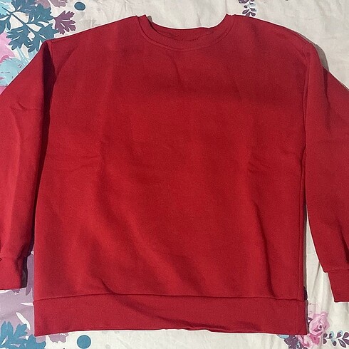 Kırmızı sweatshirt