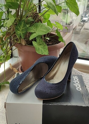 Lacivert Topuklu Ayakkabı - Görsel 4