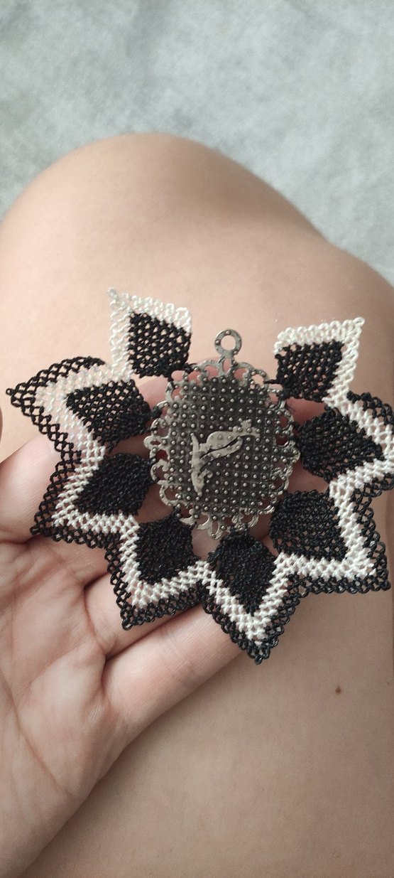 Boncuk İşlemeli Beyaz Kadın Broş - Görsel 2