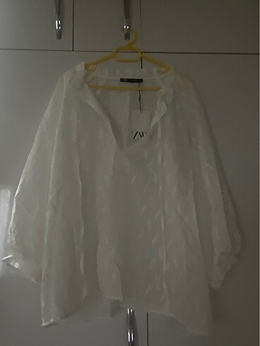 Zara etiketli bluz