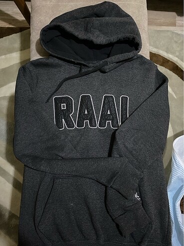 Kapişonlu kadın sweatshirt