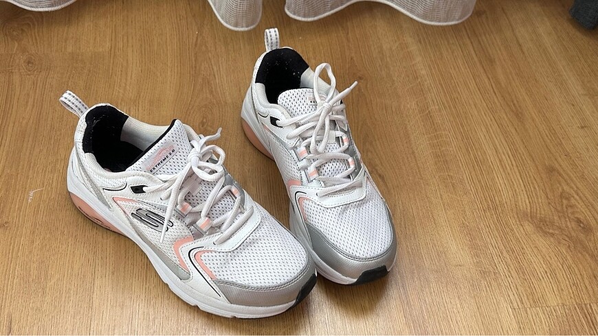 38,5 Beden beyaz Renk Skechers beyaz kadın ayakkabı