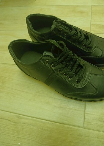 Diğer Sehir Stiline Uygun Siyah Bagcikli Sneaker