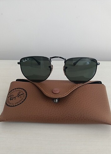 Ray Ban