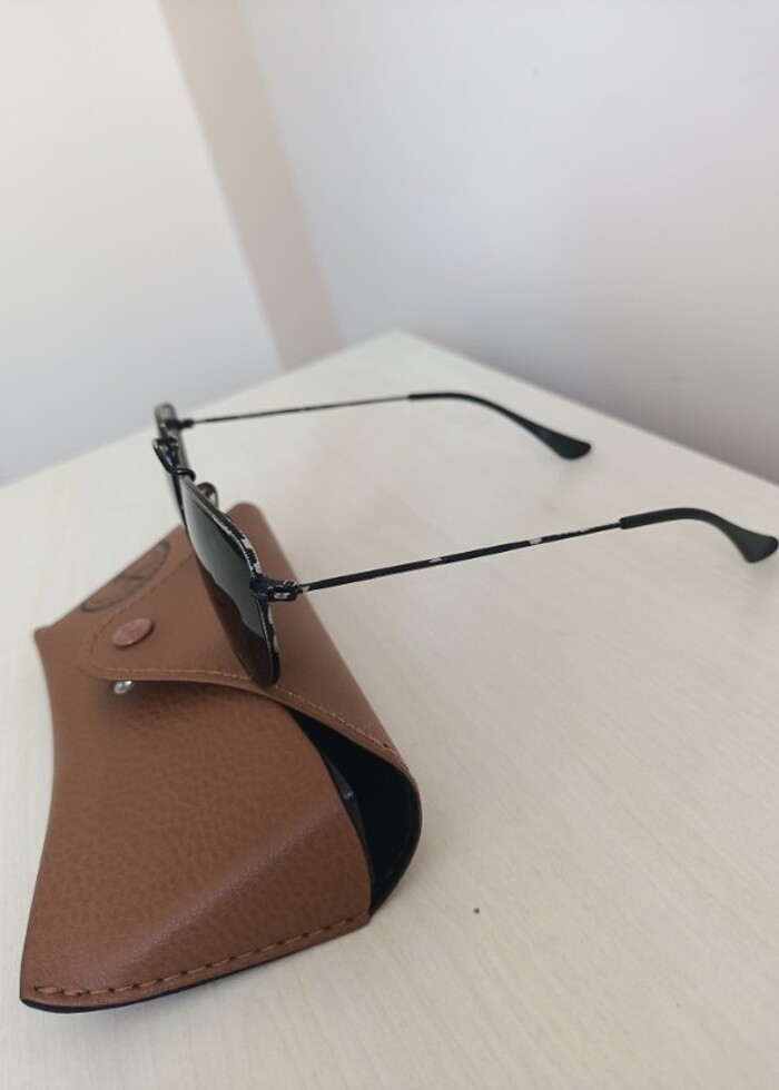 Ray Ban polarize güneş gözlüğü - Görsel 2