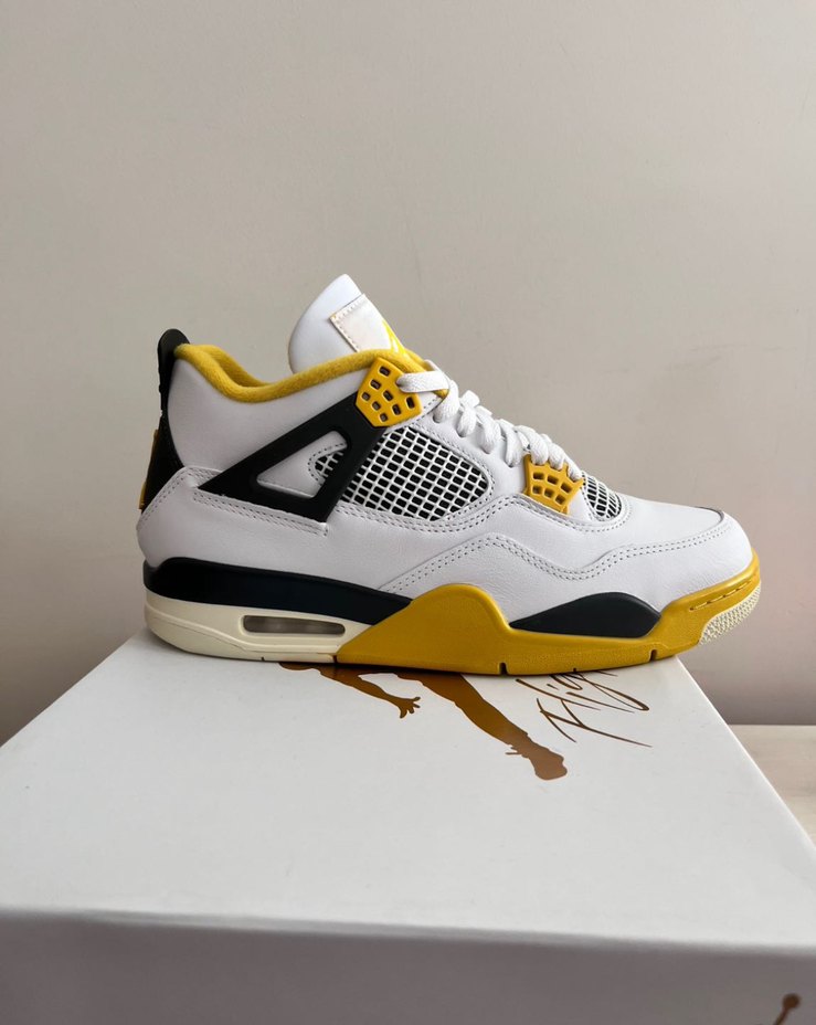 Nike Air Jordan 4 vivid sulfur - Görsel 2