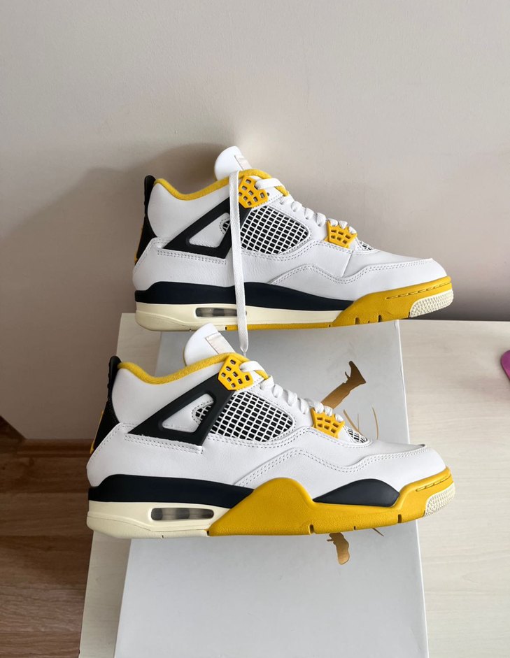 Nike Air Jordan 4 vivid sulfur - Görsel 4