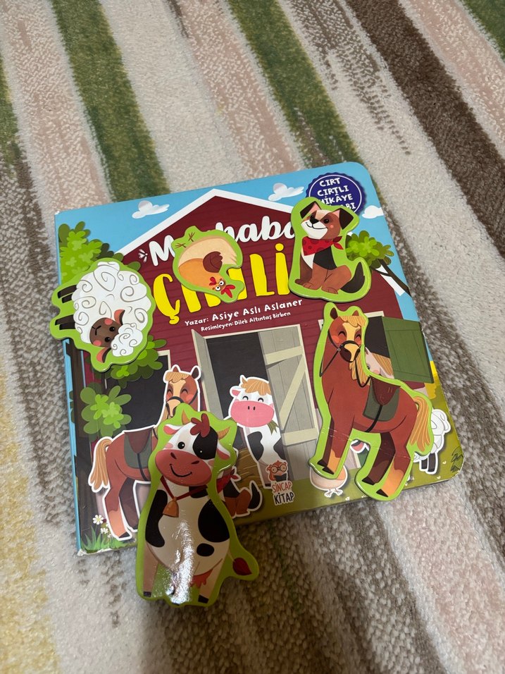 Merhaba Çiftlik - Çırt Çırtlı Hikaye Kitabı - Görsel 2