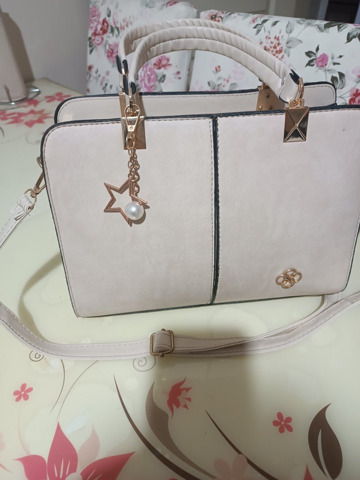 Zincir Detaylı krem renkli süet  canta - Görsel 2