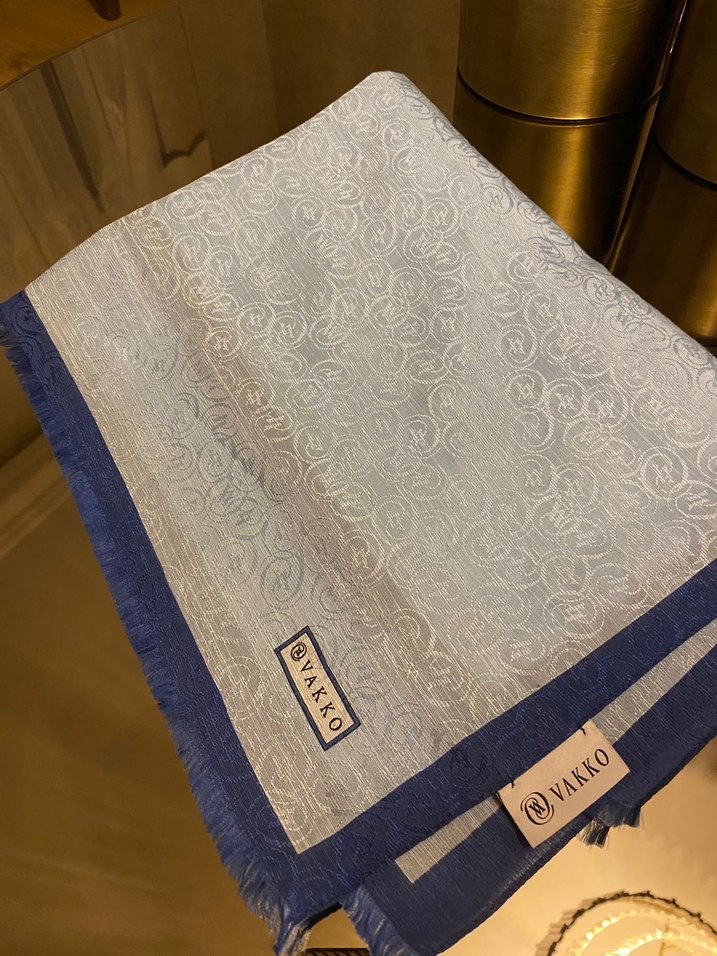 Vakko Açık Mavi Kadın Şal - Görsel 2