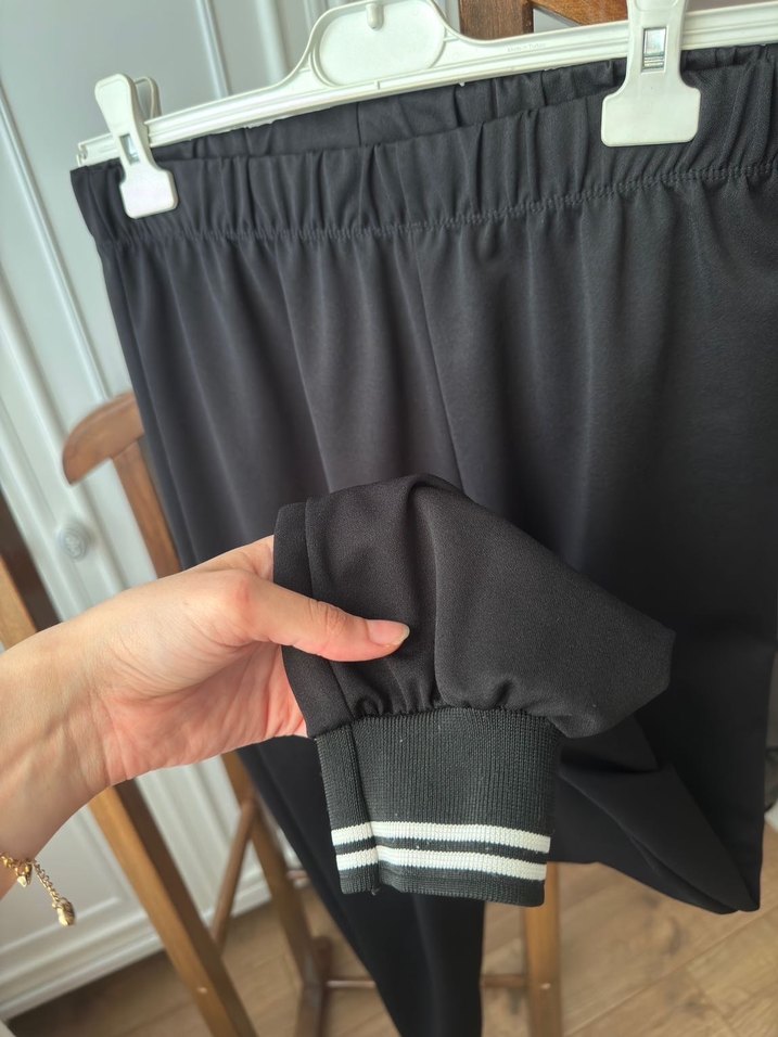 Siyah takım S-M beden - Görsel 5