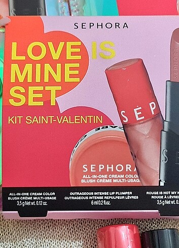 Beden TÜKENDİ..........SEPHORA ÇANTALI MAKYAJ SETİ