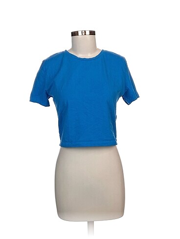Zara T-shirt %70 İndirimli.