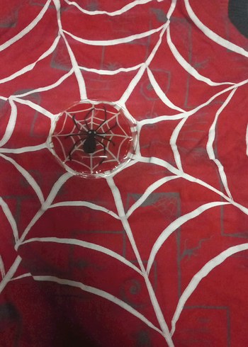 Dantel Detaylı Kırmızı Gotik Örümcek Adam tişört - Görsel 3