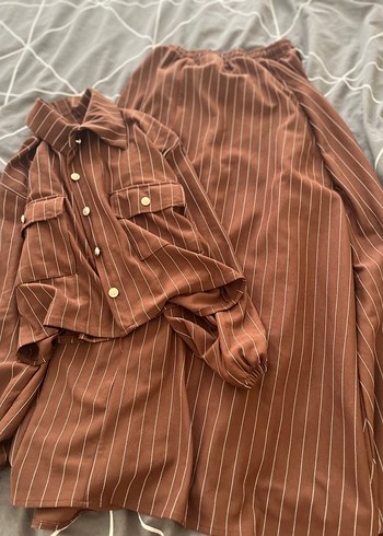 Düğmeli Kahverengi Kadın Uzun Takım - Görsel 2