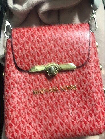Michael Kors Aldığın gibi evde duruyor?