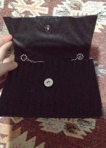 Zincir Detaylı Siyah Yılan Desenli Kadın Çanta - Görsel 3