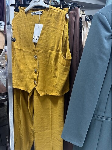 m Beden YELEK PANTOLON TAKİMİ