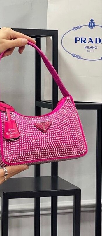 Prada taşlı pembe çanta