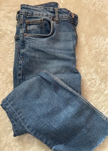 Düğmeli, Rahat Kesim Mavi Midi Kot Pantolon - Görsel 5