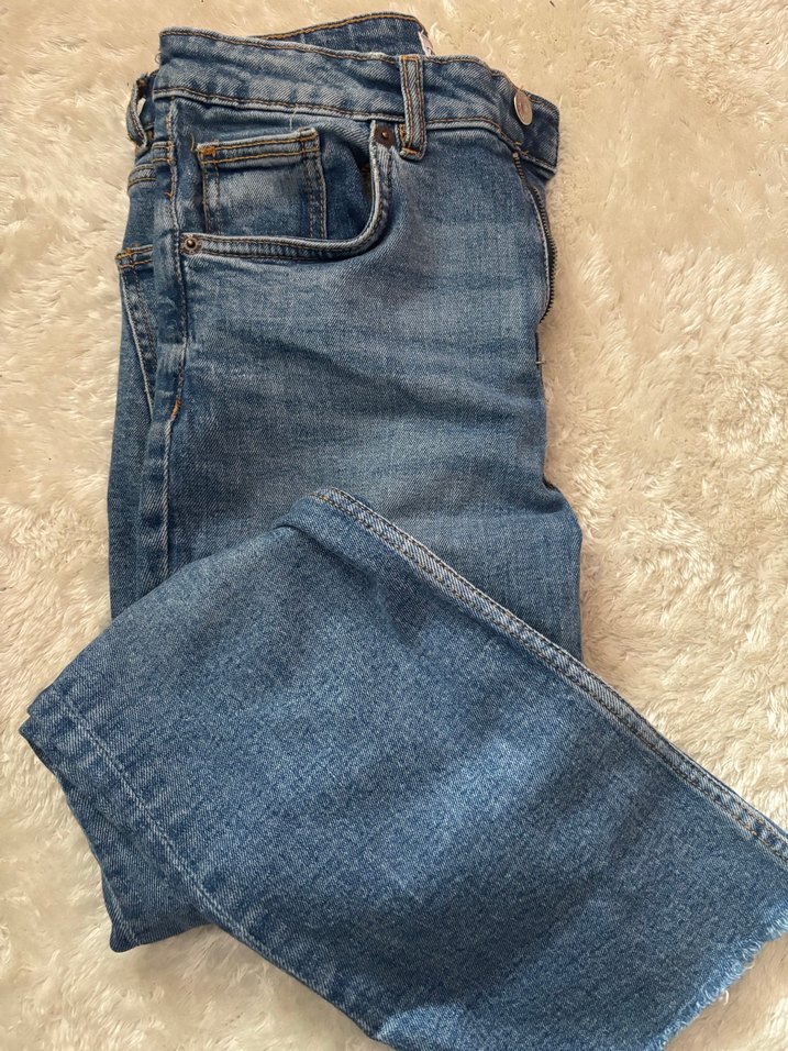 Düğmeli, Rahat Kesim Mavi Midi Kot Pantolon - Görsel 5