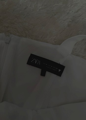 Beyaz göğüs dekolteli elbise - Görsel 4