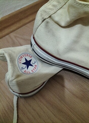 40 Beden ten rengi Renk 40 numara orjinal Converse ayakkabı sadece etiketi yok sıfır ürü