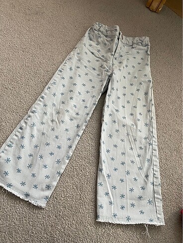 LC Waikiki Çiçekli kot pantalon