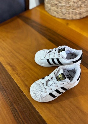 Adidas Beyaz Siyah Çizgili çocuk Spor Ayakkabı