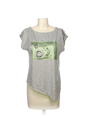 Kasha T-shirt %70 İndirimli.