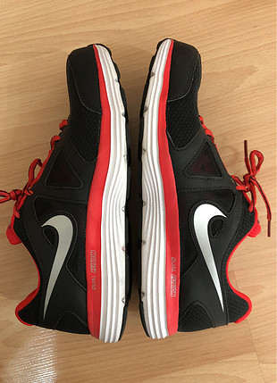 42 Beden Nike Sneaker