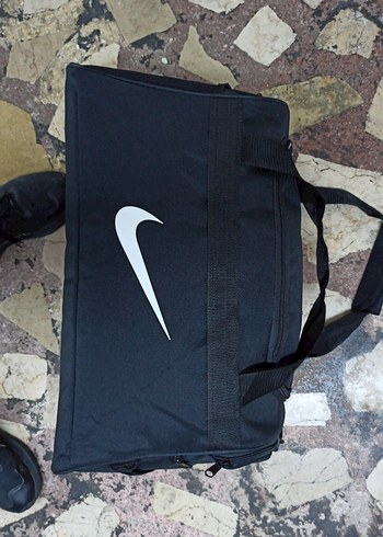  Beden Siyah Nike Erkek Spor Çantası